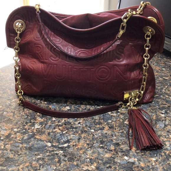 Louis Vuitton Handbags - Louis Vuitton authentic Bag